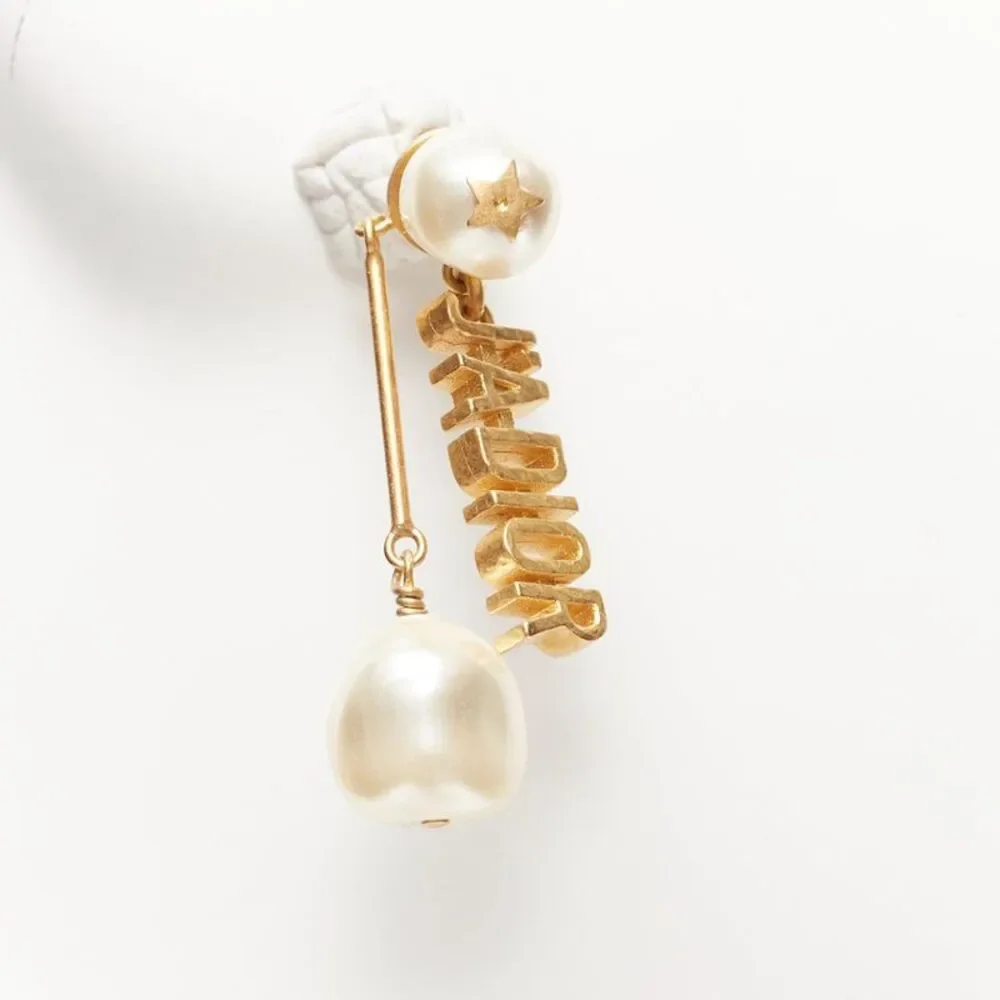 Dior Pearl Star Asymmetric Earrings